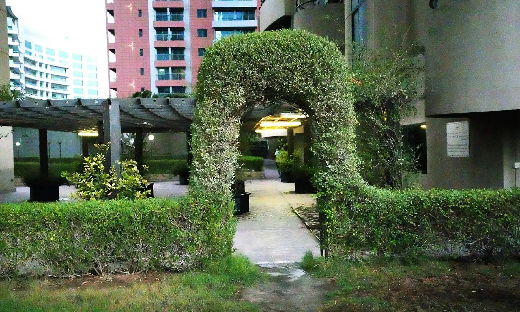 Radiant Parition Room In Barsha Heights Near Metro ドバイ 0*,  アラブ首長国連邦