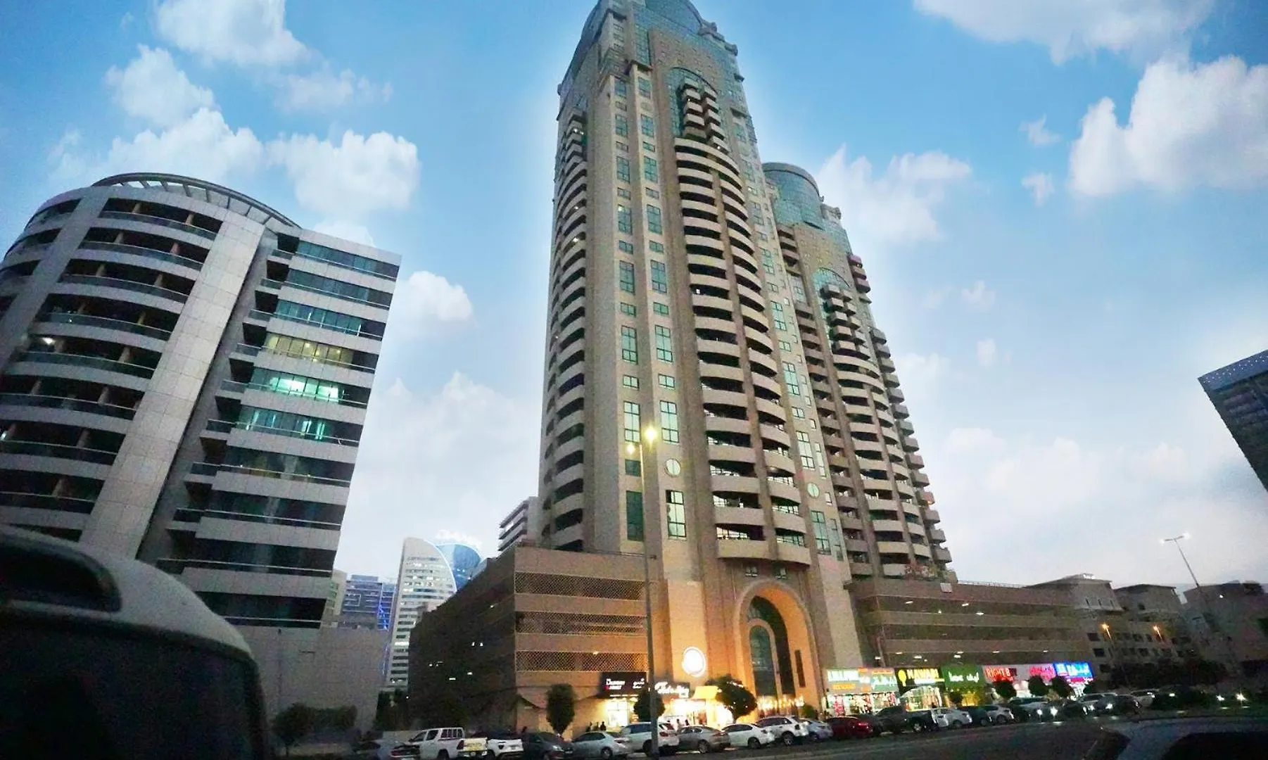 Radiant Parition Room In Barsha Heights Near Metro ドバイ